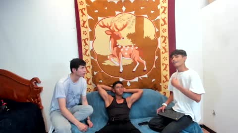 Snapshot of oliverhot2005 chatting on 02.09.25 oliverhot2005 online show from 02.09.25