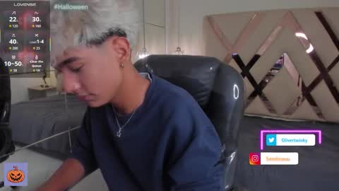 Oliver online show from 10.21.25