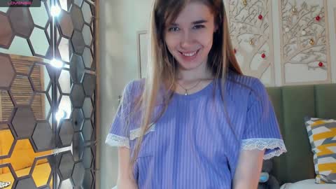Snapshot of olivia_7 chatting on 01.23.25 Olivia online show from 01.23.25