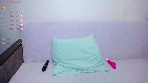 Snapshot of olivia_graceee chatting on 12.03.24 olivia_graceee online show from 12.03.24