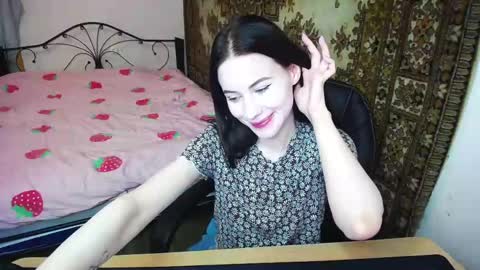 olivia_graceee online show from 05.17.26