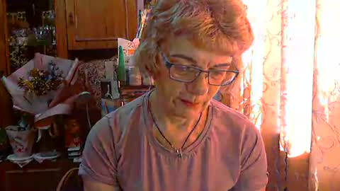 Olivia Mia online show from 03.29.26