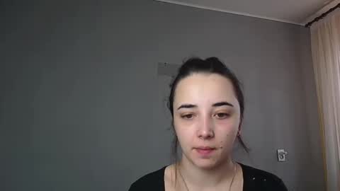 Olivia online show from 04.04.26