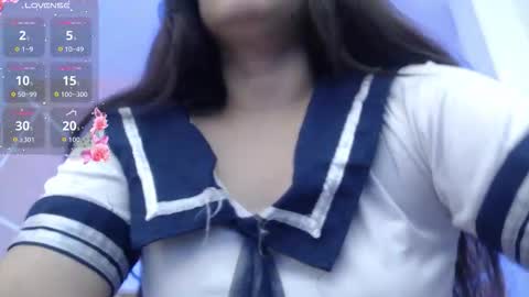 Snapshot of olivia_russo chatting on 12.16.25 Olivia online show from 12.16.25