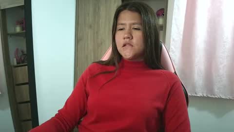 Snapshot of olivia_watson_ chatting on 09.23.25 Olivia online show from 09.23.25