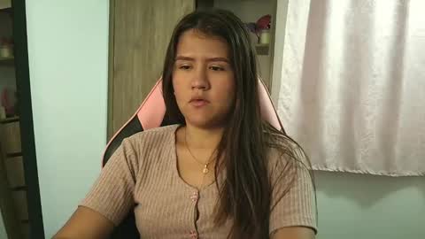 Snapshot of olivia_watson_ chatting on 09.25.25 Olivia online show from 09.25.25