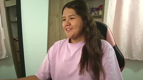 Snapshot of olivia_watson_ chatting on 10.02.25 Olivia online show from 10.02.25