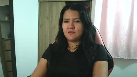 Snapshot of olivia_watson_ chatting on 11.12.25 Olivia online show from 11.12.25