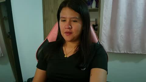 Olivia online show from 04.06.26