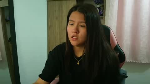 Olivia online show from 05.11.26
