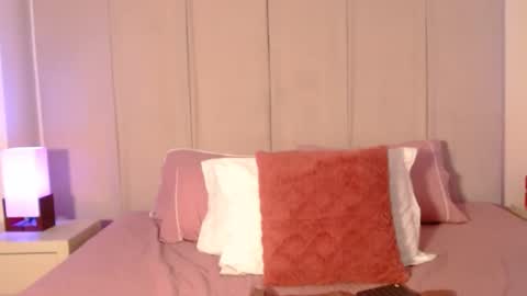 My name is olivia but can you call me Oli online show from 01.21.25