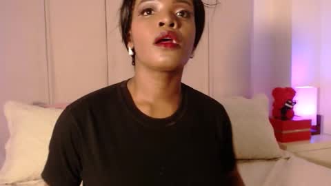 My name is olivia but can you call me Oli online show from 02.01.25