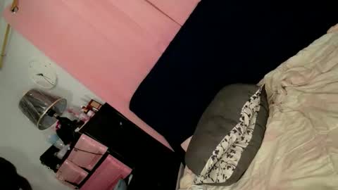 OLIVIA online show from 11.23.25