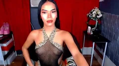 OLIVIA online show from 10.20.25