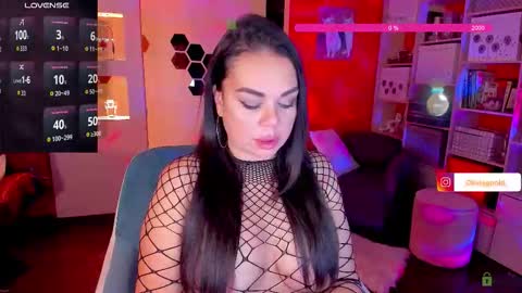 Snapshot of oliviagoold chatting on 09.30.25 Oliviagoold online show from 09.30.25