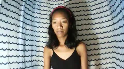 oliviah27 online show from 11.26.25