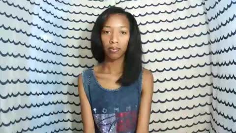 oliviah27 online show from 11.30.25