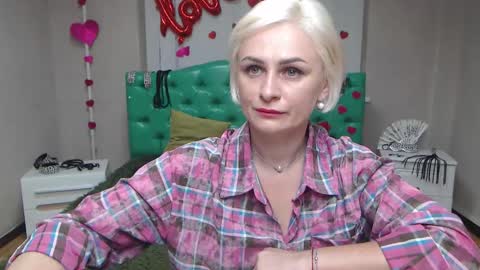 OliviaHorst online show from 09.24.25