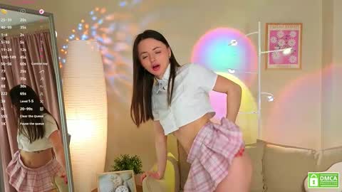 Snapshot of oliviakis chatting on 02.08.26 Olivia online show from 02.08.26