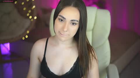 Olivia online show from 04.02.26