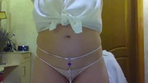 Snapshot of oliviaparadise chatting on 12.16.24 oliviaparadise online show from 12.16.24