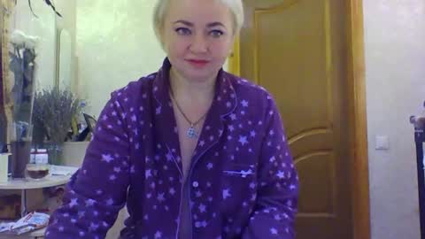 Snapshot of oliviaparadise chatting on 01.01.25 oliviaparadise online show from 01.01.25