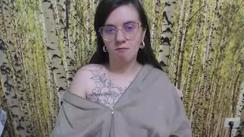 Snapshot of oliviasager chatting on 01.17.26 Mistress Olivia online show from 01.17.26