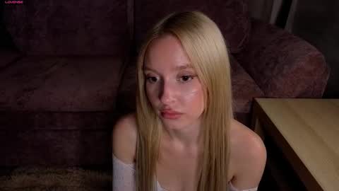 Olivia online show from 09.28.25