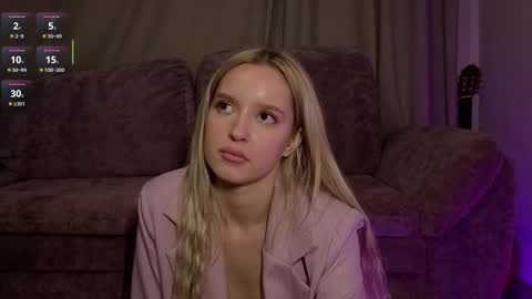 Olivia online show from 10.03.25