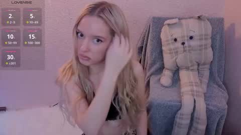 Olivia online show from 10.14.25