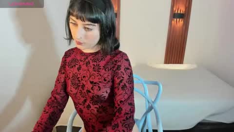 oliviawolf3 online show from 11.28.25