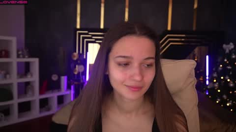 Olivia online show from 01.11.25