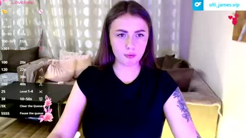 Snapshot of ollie_jamess chatting on 07.18.26 ollie_jamess online show from 07.18.26