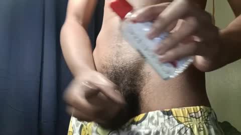 Snapshot of olliebennit chatting on 11.14.25 Ollie online show from 11.14.25