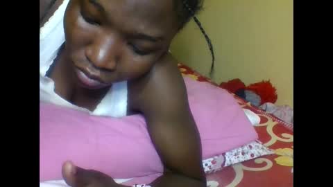 Snapshot of olwami3 chatting on 09.19.25 olwami3 online show from 09.19.25