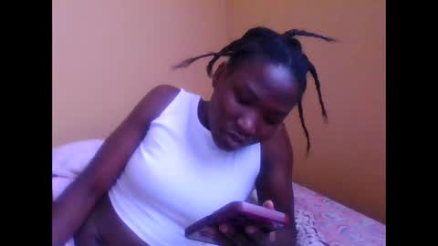 Snapshot of olwami3 chatting on 09.22.25 olwami3 online show from 09.22.25
