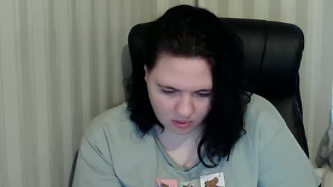 Snapshot of olyaandnetty chatting on 10.20.25 OlyaAndNetty online show from 10.20.25