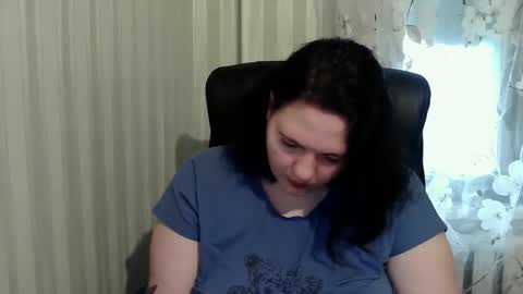 Snapshot of olyaandnetty chatting on 10.21.25 OlyaAndNetty online show from 10.21.25