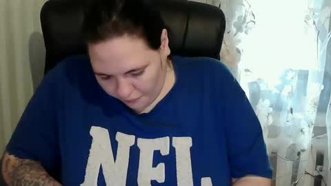 Snapshot of olyaandnetty chatting on 10.23.25 OlyaAndNetty online show from 10.23.25