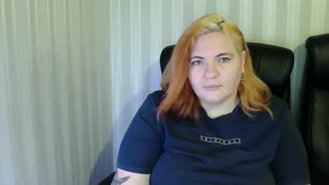 Snapshot of olyaandnetty chatting on 12.18.25 OlyaAndNetty online show from 12.18.25