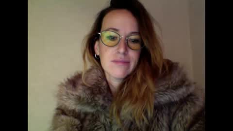 Snapshot of olyra11 chatting on 03.01.26 olyra11 online show from 03.01.26