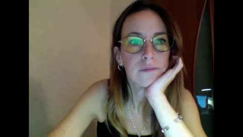 Snapshot of olyra11 chatting on 03.05.26 olyra11 online show from 03.05.26