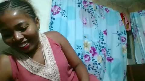 olyvienne90 online show from 12.15.25