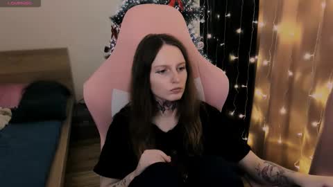 on_yxxx online show from 11.21.25