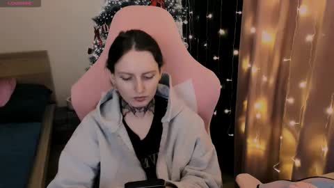 on_yxxx online show from 11.29.25