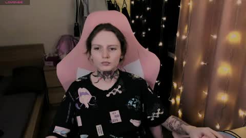 on_yxxx online show from 04.14.26