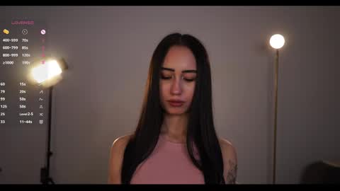 Mia online show from 05.24.26