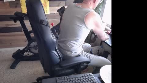 Kinky DILF needs ORDERS online show from 02.10.25