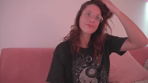 Ariel online show from 09.10.25