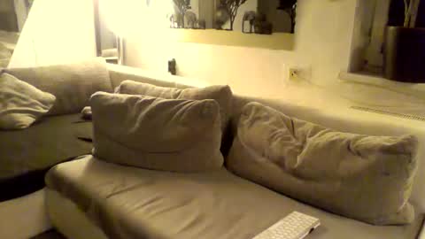 .....mICha..... online show from 01.23.25